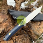 Нож нескладной ручной работы ПОМОЩНИК №40 (сталь N690) с кожаными ножнами Нож нескладной ручной работы ПОМОЩНИК №40 (сталь N690) с кожаными ножнами